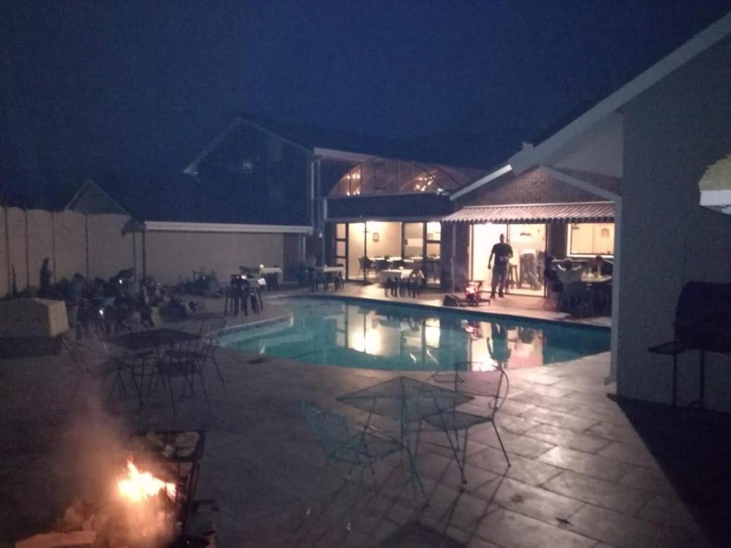 Skylight Lodge Harrismith Extérieur photo